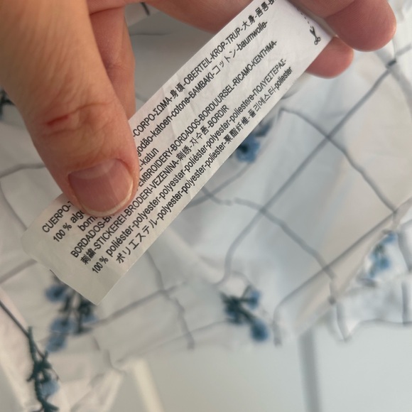 Zara Trafaluc Collection Womens Top Blouse Sz M  Button Up Embroidery white Blue - Picture 4 of 8